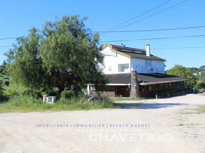 Image No.2-3 Bed Commercial for sale