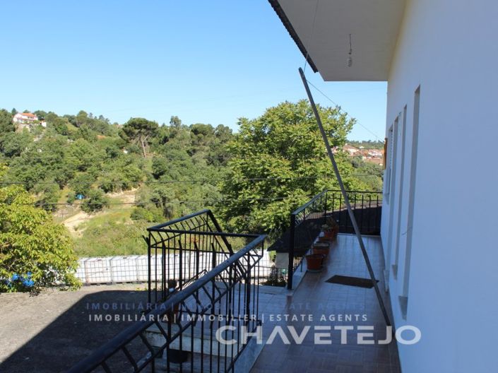 Image No.23-3 Bed Commercial for sale