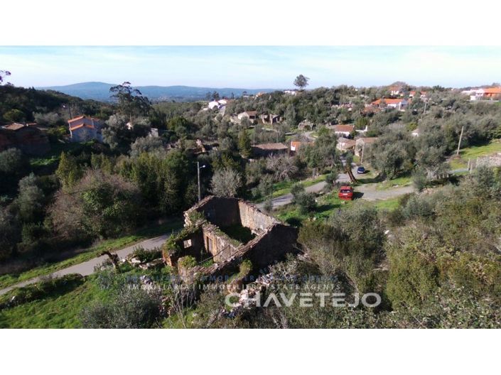 Image No.12-1 Bed Farmhouse for sale