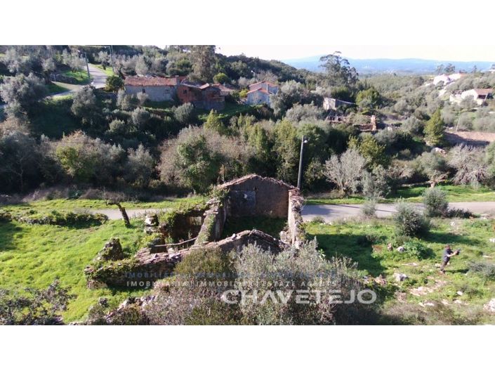 Image No.14-1 Bed Farmhouse for sale