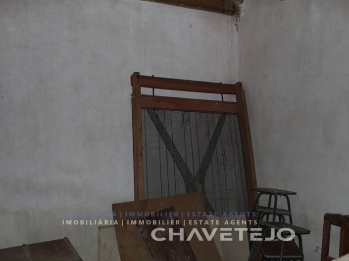 Image No.11-2 Bed House for sale