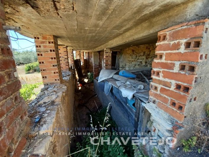 Image No.8-2 Bed House for sale