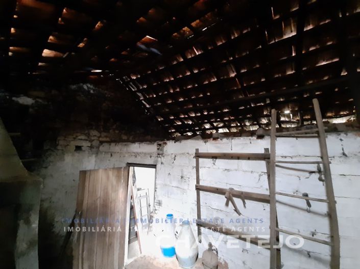 Image No.11-3 Bed House for sale