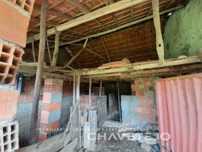 Image No.12-3 Bed House for sale