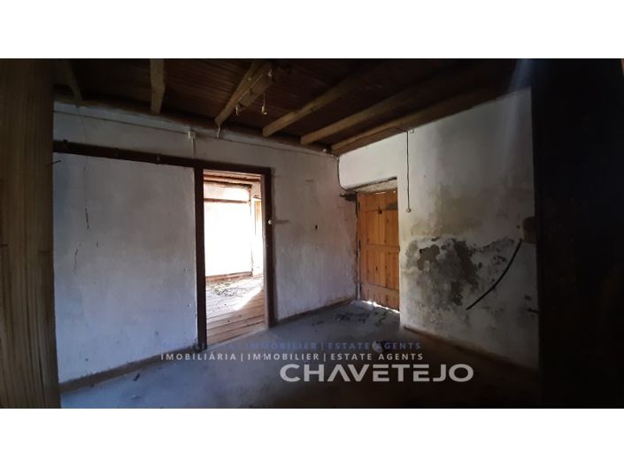 Image No.12-4 Bed House for sale