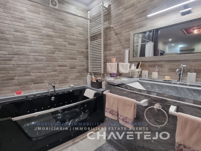 Image No.13-3 Bed House for sale