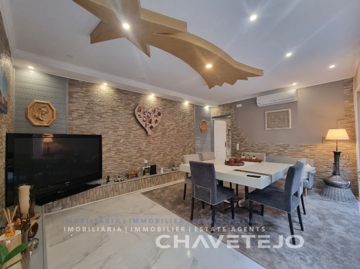 Image No.20-3 Bed House for sale