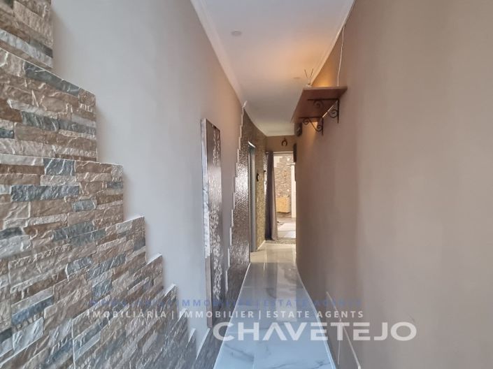 Image No.23-3 Bed House for sale