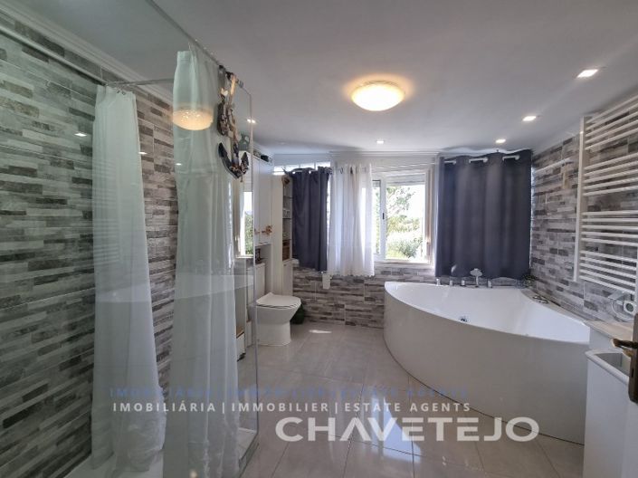 Image No.36-3 Bed House for sale