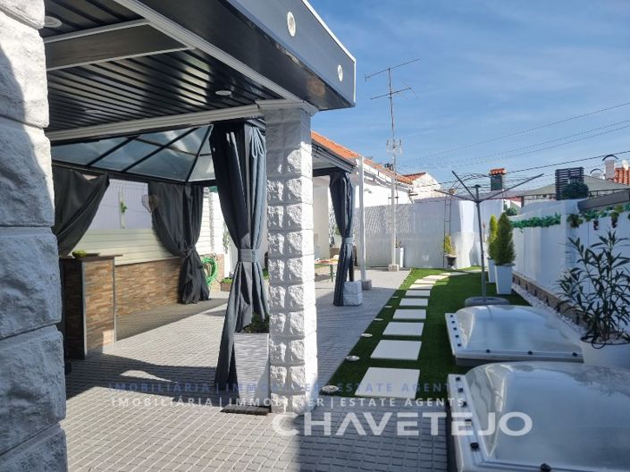 Image No.38-3 Bed House for sale