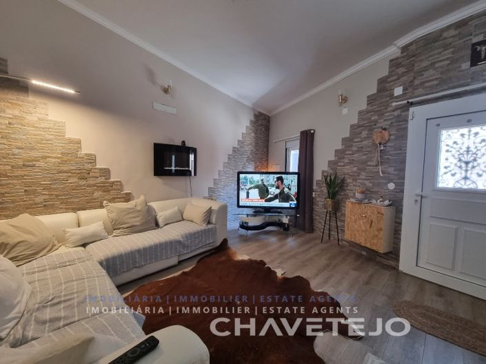 Image No.5-3 Bed House for sale