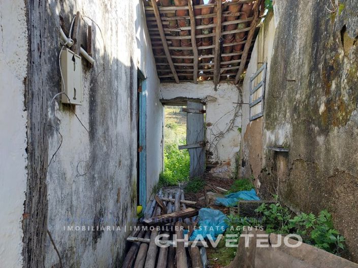 Image No.2-4 Bed House for sale