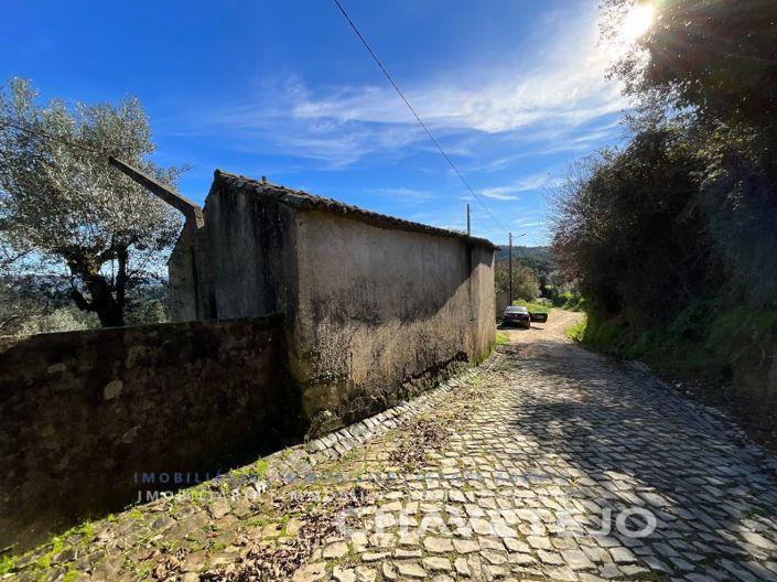 Image No.13-2 Bed House for sale