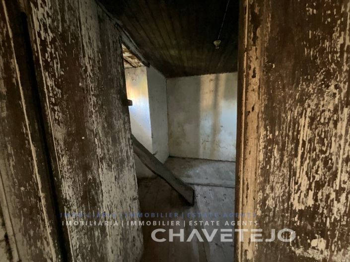 Image No.7-2 Bed House for sale