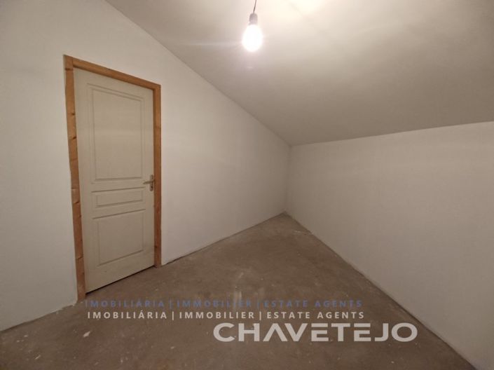 Image No.33-3 Bed House for sale