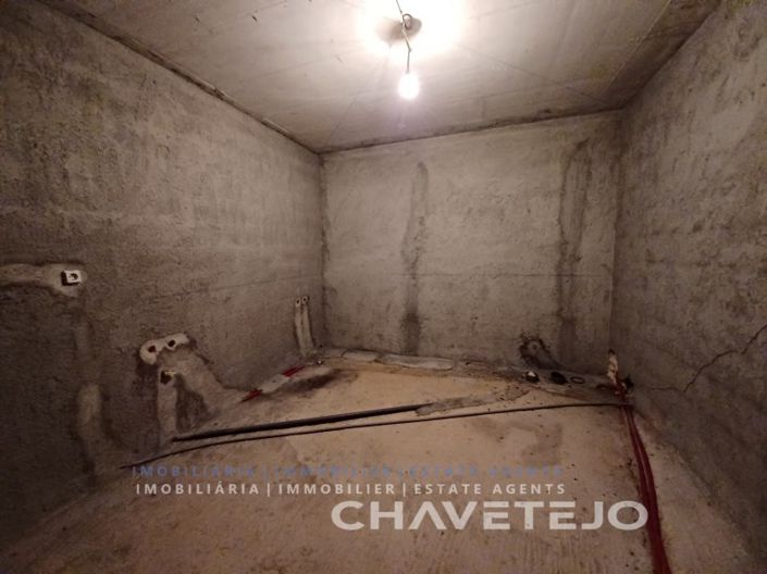 Image No.43-3 Bed House for sale