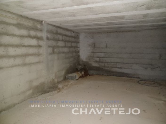 Image No.49-3 Bed House for sale