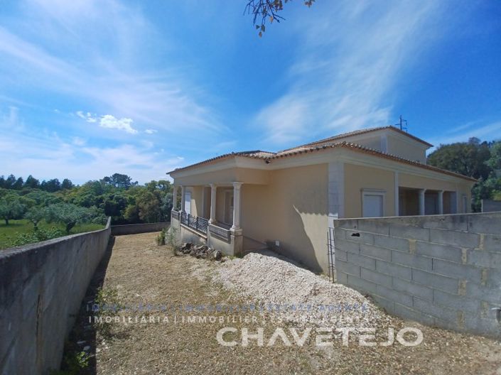 Image No.53-3 Bed House for sale