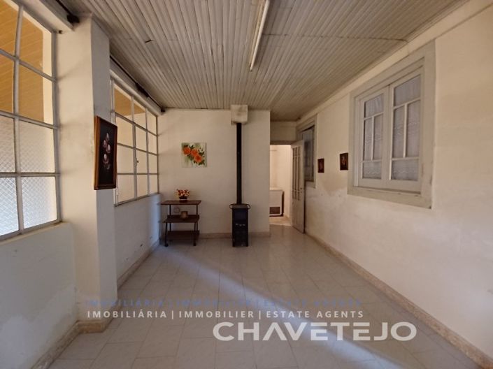 Image No.10-3 Bed House for sale