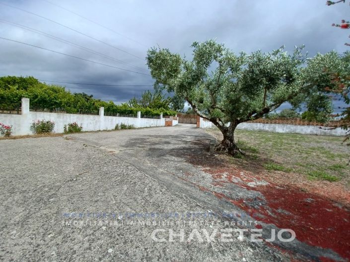 Image No.17-3 Bed House for sale