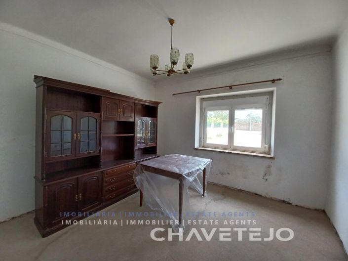 Image No.6-3 Bed House for sale