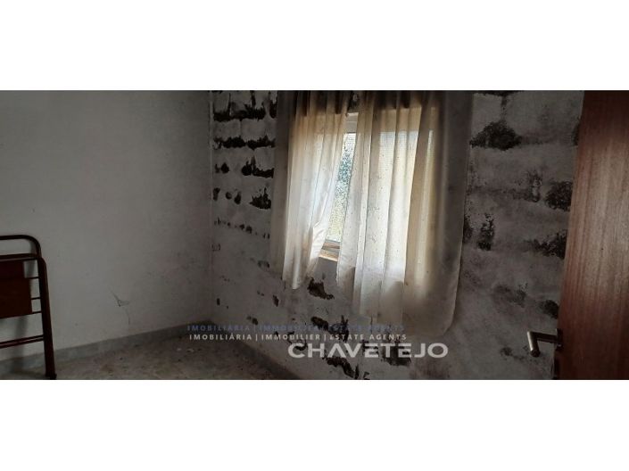 Image No.16-4 Bed House for sale