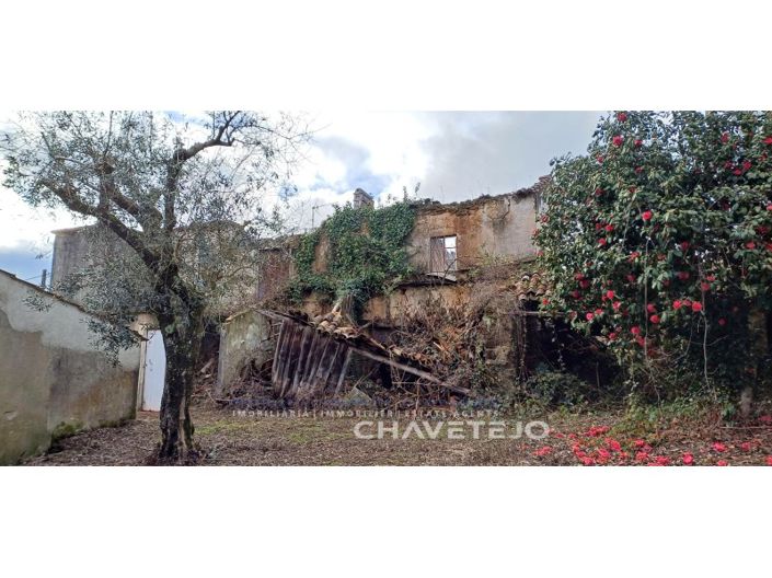 Image No.26-4 Bed House for sale