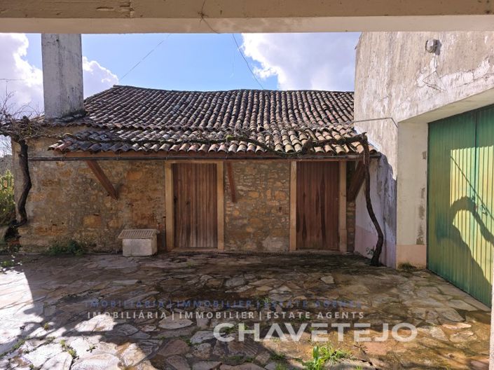 Image No.18-4 Bed House for sale