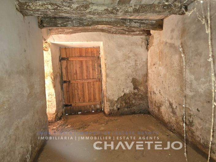 Image No.28-4 Bed House for sale