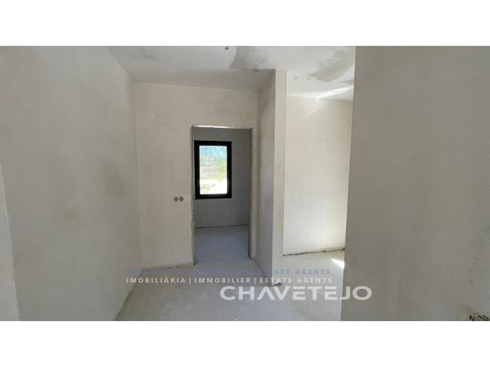 Image No.10-4 Bed House for sale