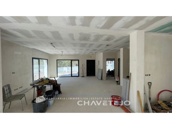 Image No.4-4 Bed House for sale