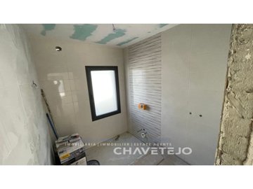 id322a8701-0000-0500-0000-000016f10318