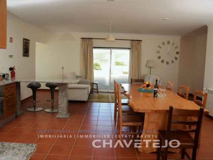 Image No.10-6 Bed House for sale