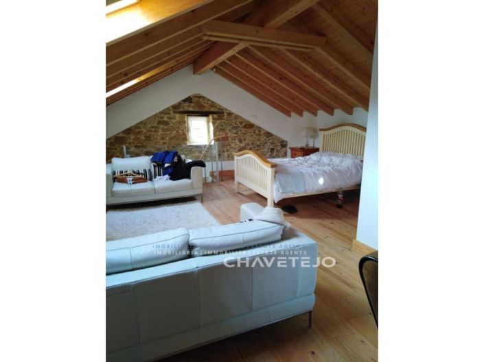 Image No.5-2 Bed House for sale