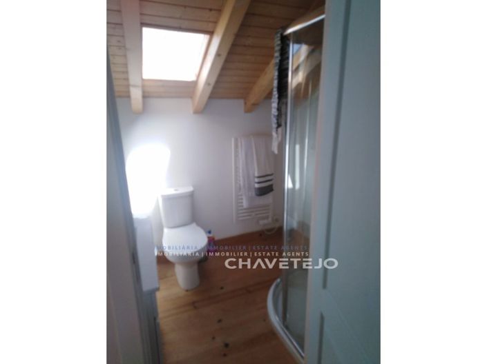 Image No.9-2 Bed House for sale