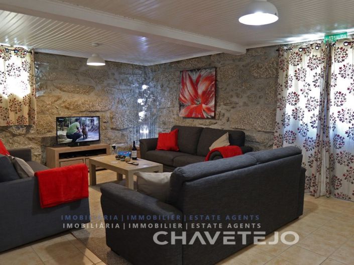 Image No.10-5 Bed House for sale