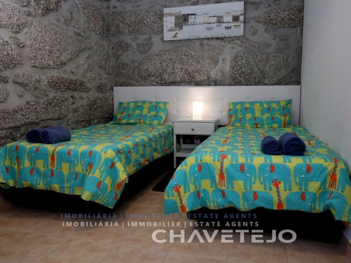 Image No.16-5 Bed House for sale