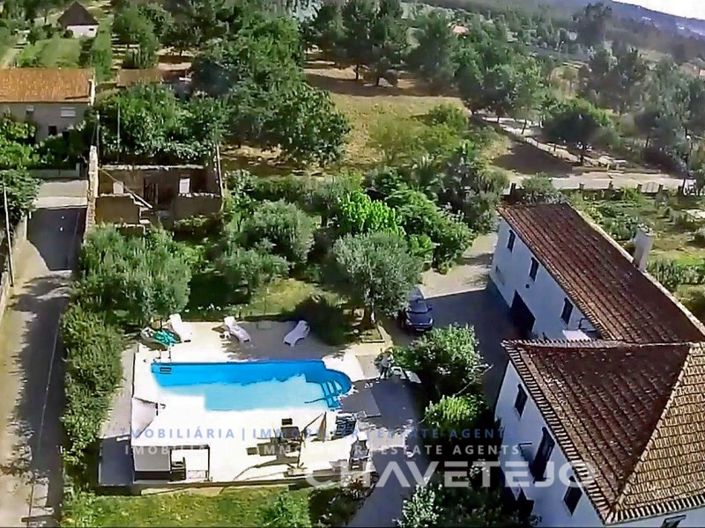 Image No.2-5 Bed House for sale