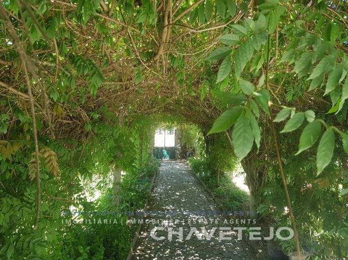 Image No.30-5 Bed House for sale