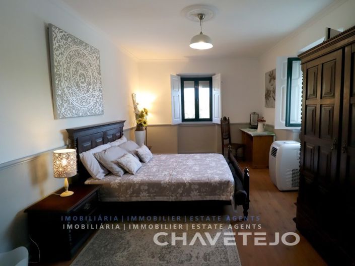 Image No.52-5 Bed House for sale