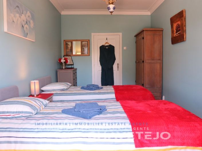 Image No.56-5 Bed House for sale