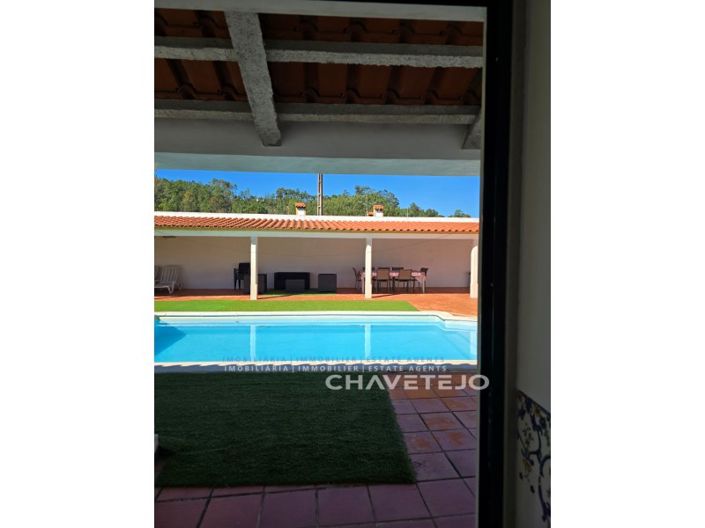 Image No.12-4 Bed House for sale