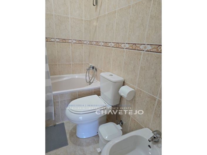 Image No.17-4 Bed House for sale