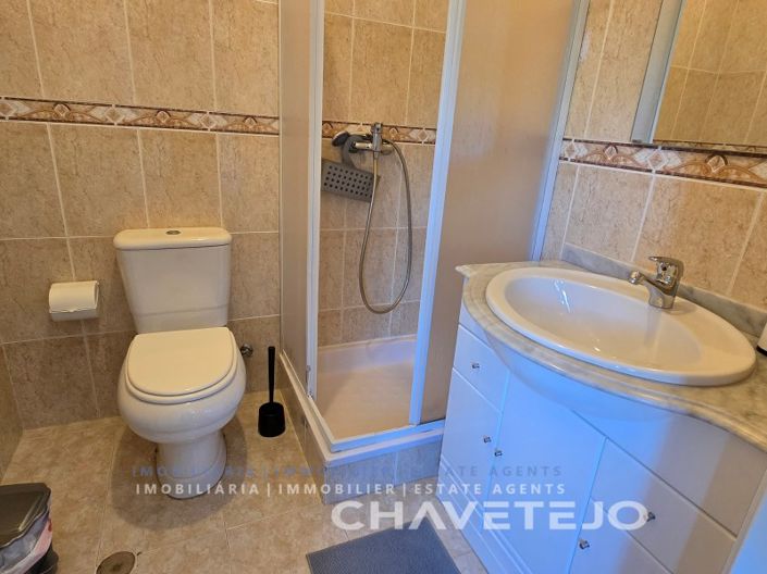 Image No.22-4 Bed House for sale