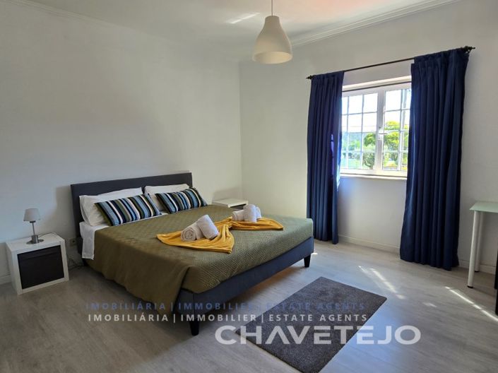 Image No.24-4 Bed House for sale