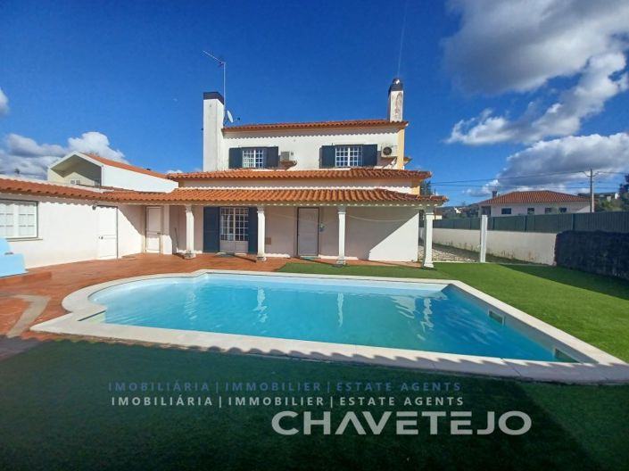 Image No.41-4 Bed House for sale