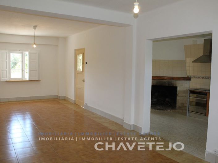 Image No.15-7 Bed House for sale