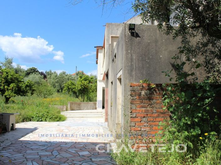 Image No.33-7 Bed House for sale