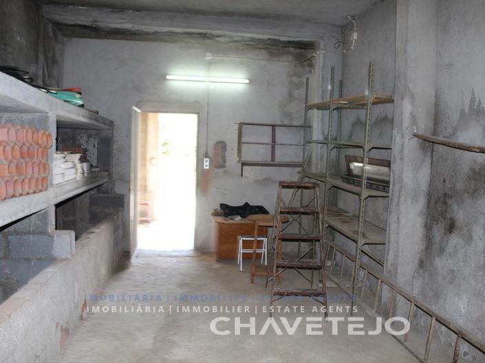 Image No.38-7 Bed House for sale