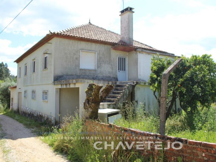 Image No.7-7 Bed House for sale